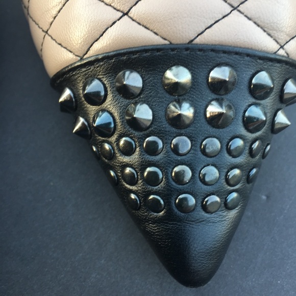 Adrianna Papell Black/Tan Heels w/ Ank… - Picture 4 of 5